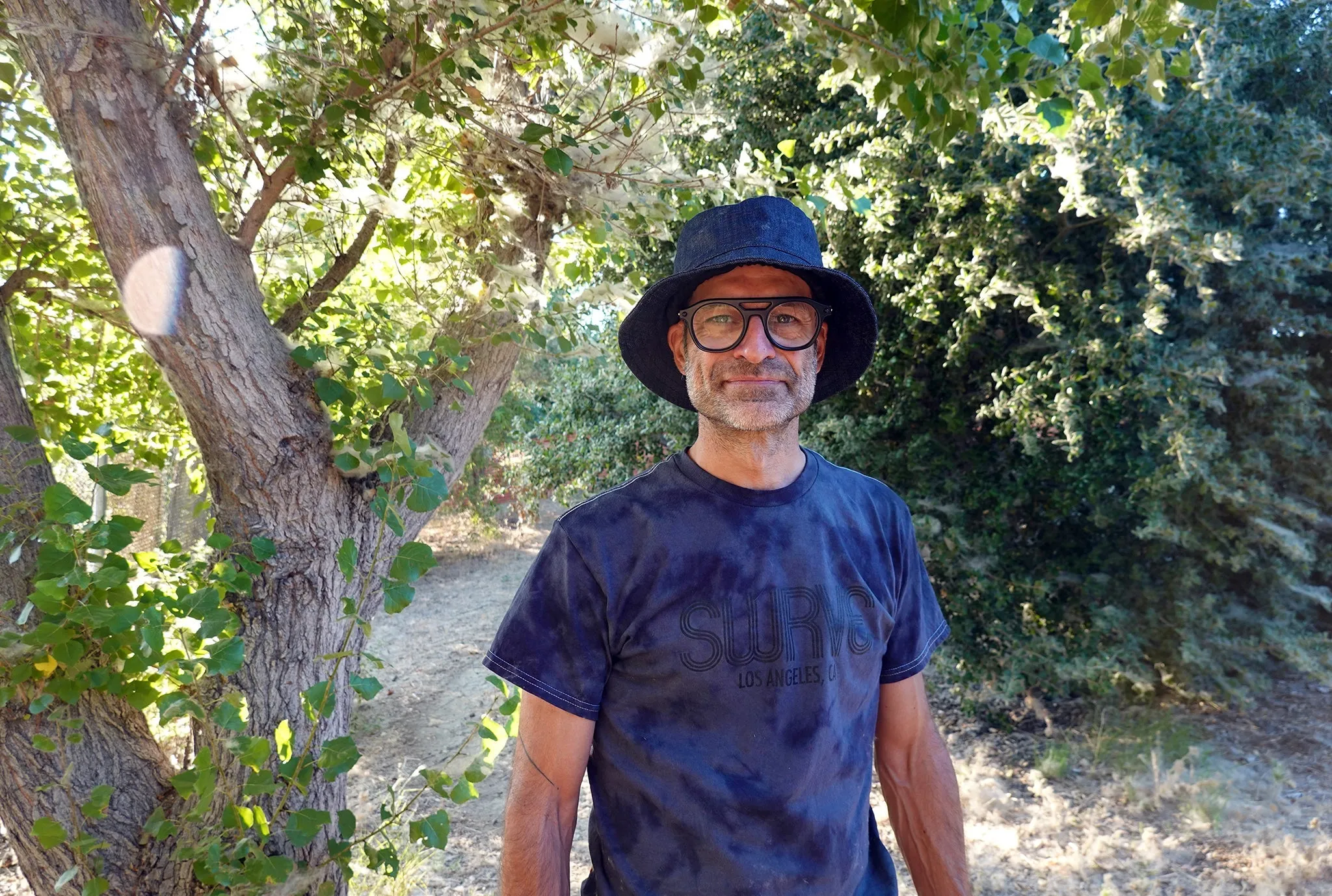 indigo linen denim BUCKET HAT