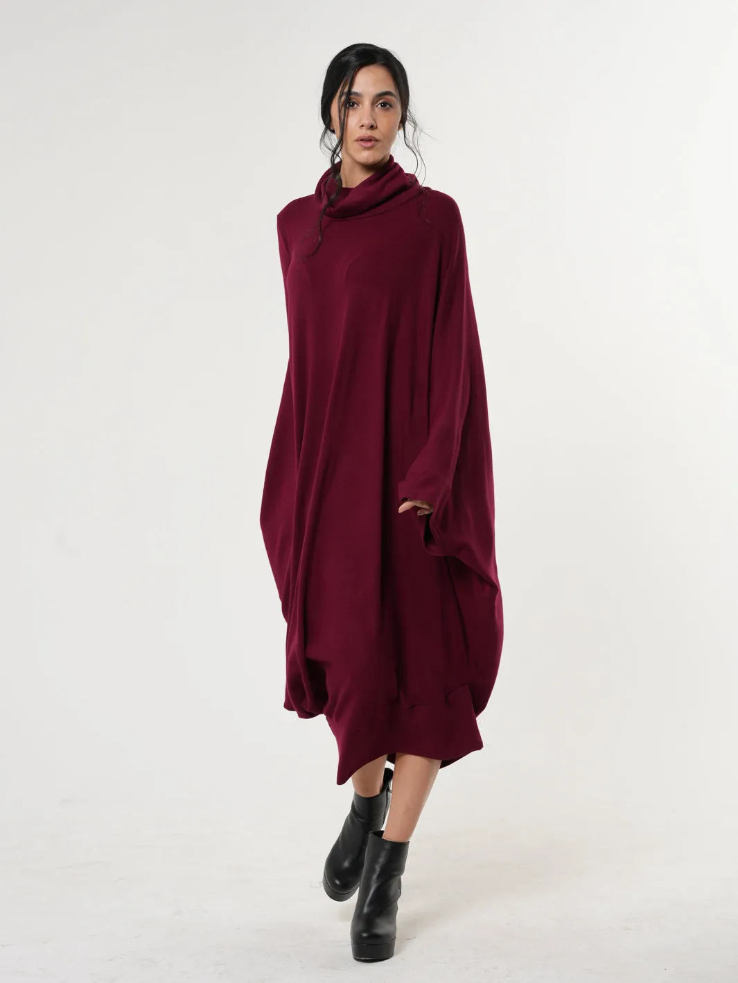 Soft Loose Turtleneck Dress In Burgundy